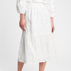 Gap women Skirt White Eyelet Embroidered Medium Stretch Cotton Poplin Maxi Long